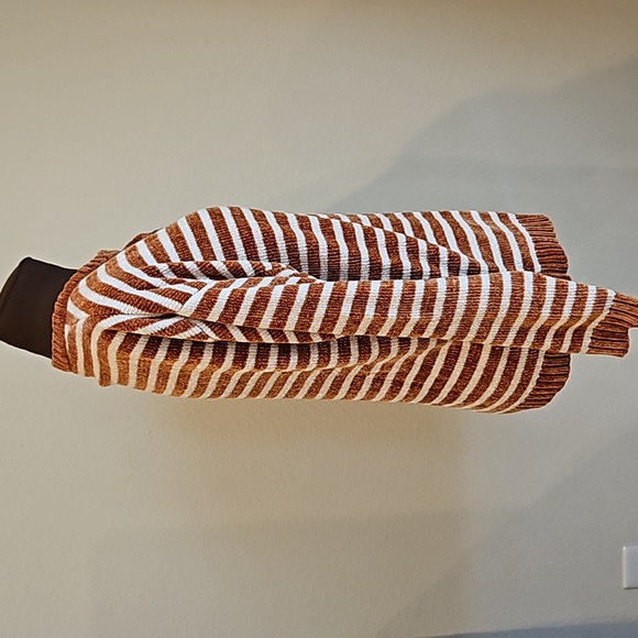 Amazon - Size Small - Light Brown/White Stripes Top - Picture 2 of 3